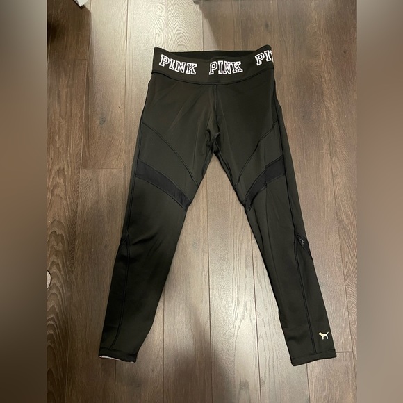 VS Pink Matching Set Sports Bra and Yoga Pants - Picture 6 of 6